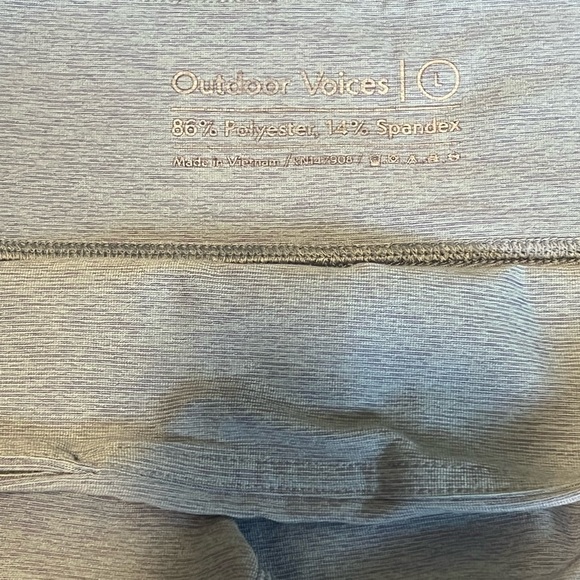 Outdoor Voices Light Blue 7/8 Warm Up Legging Size Large - Picture 3 of 4